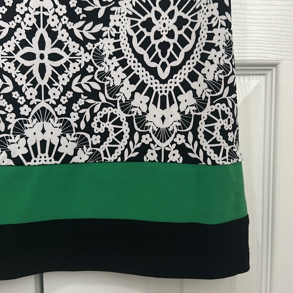 Dress - Picture 5 of 5